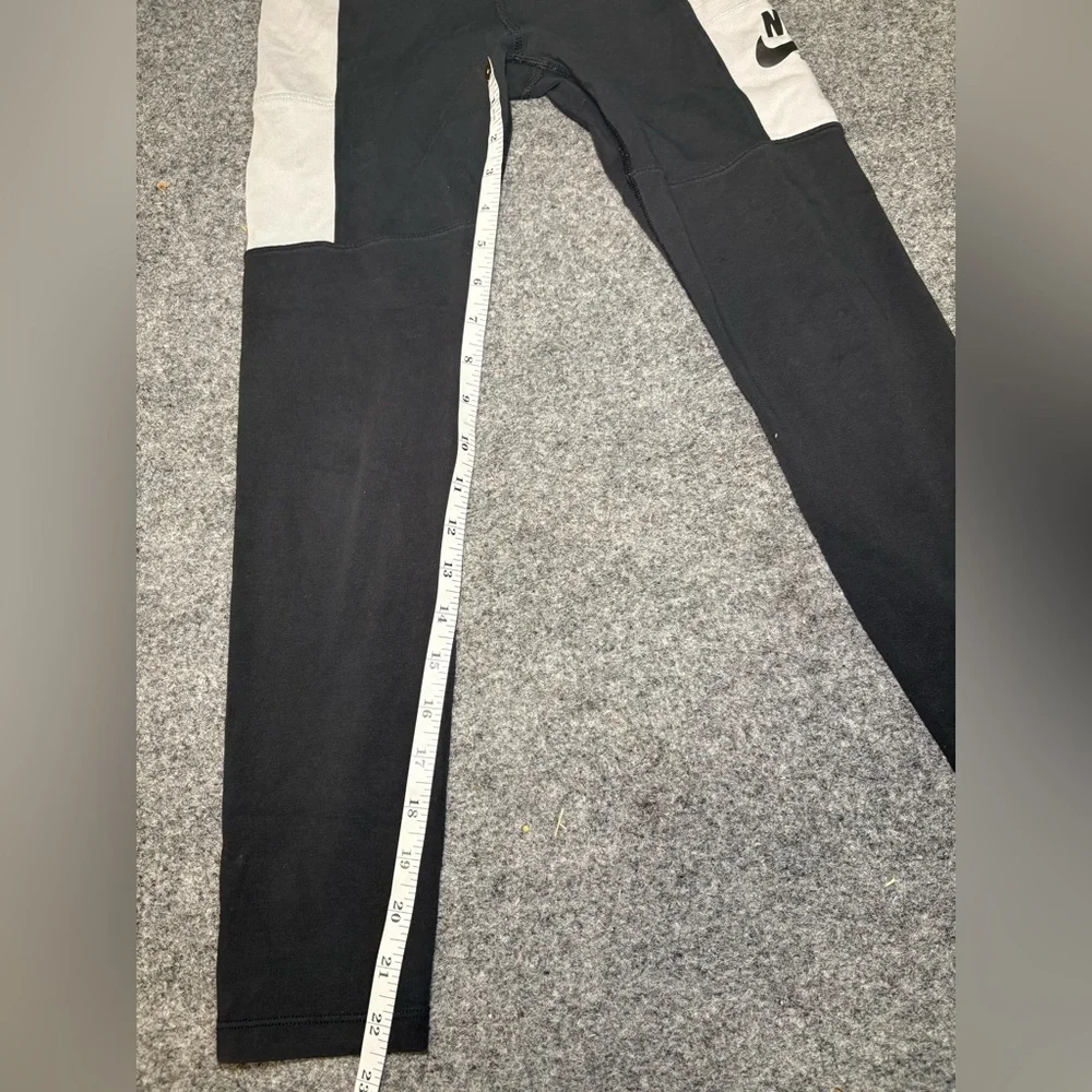 Nike‎ GirlsTwo-Tone Black and White Leggings size Large